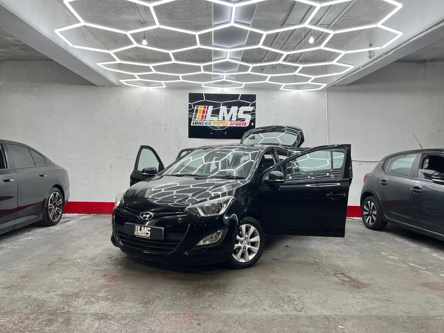 Used Hyundai i20 2012 for sale - 77988961: Photo 24