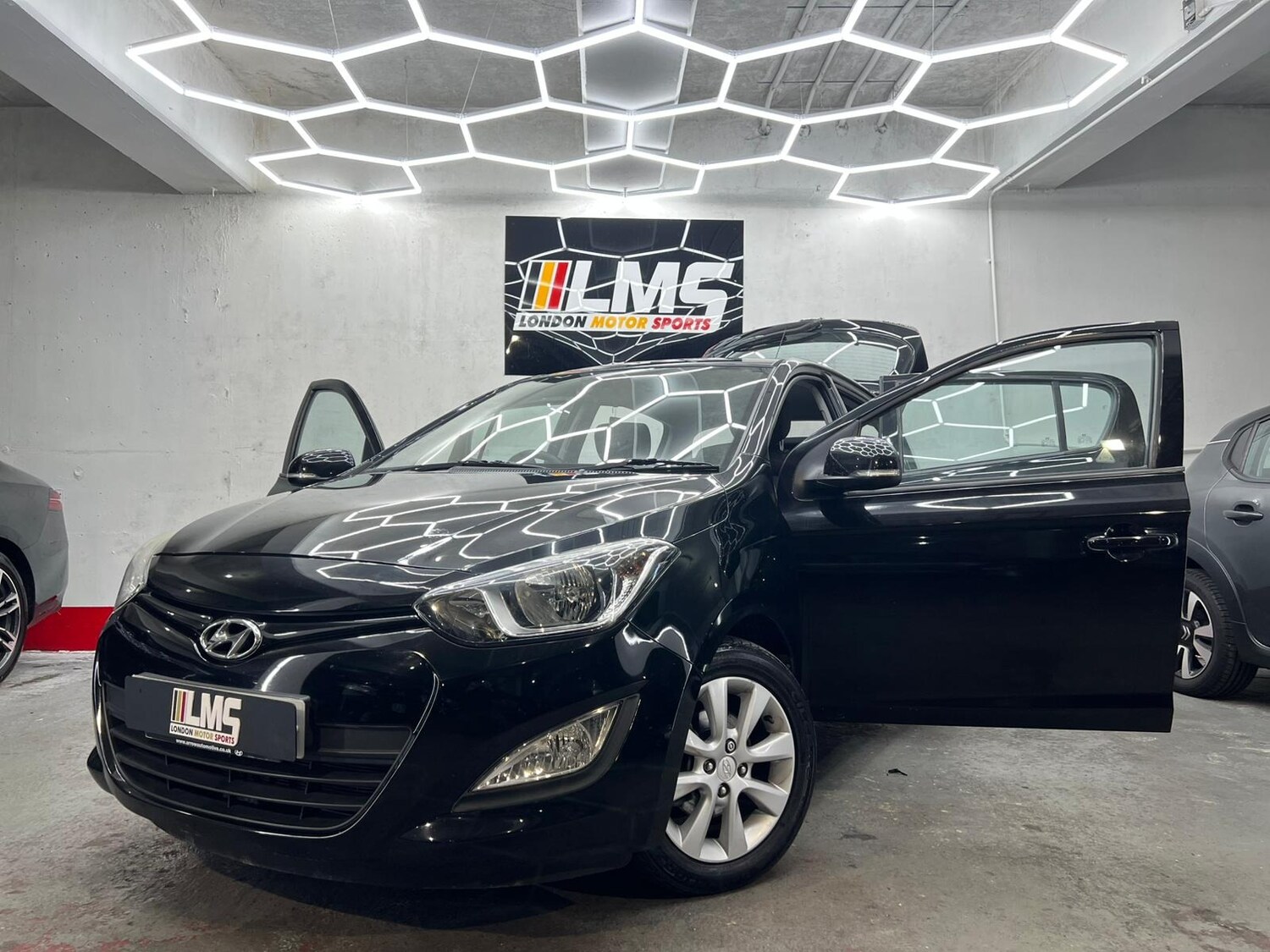 Used Hyundai i20 2012 for sale - 77988961: Photo 35