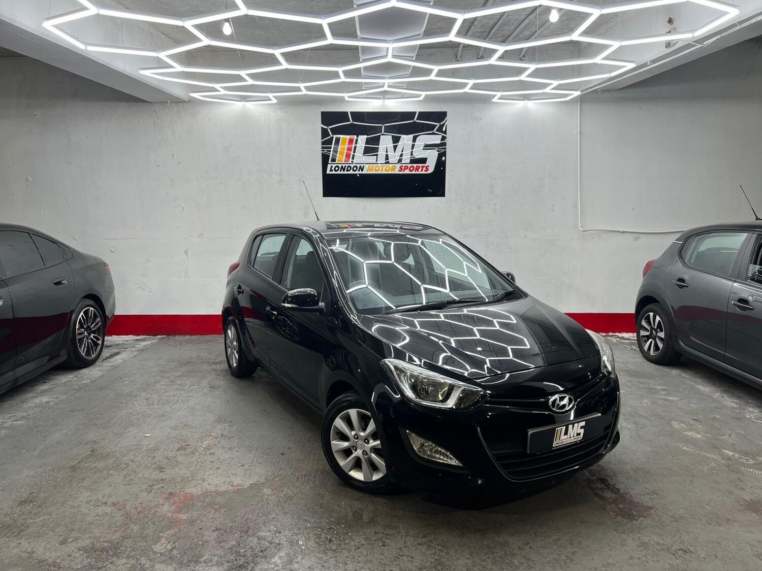 Used Hyundai i20 2012 for sale - 77988961: Photo 40
