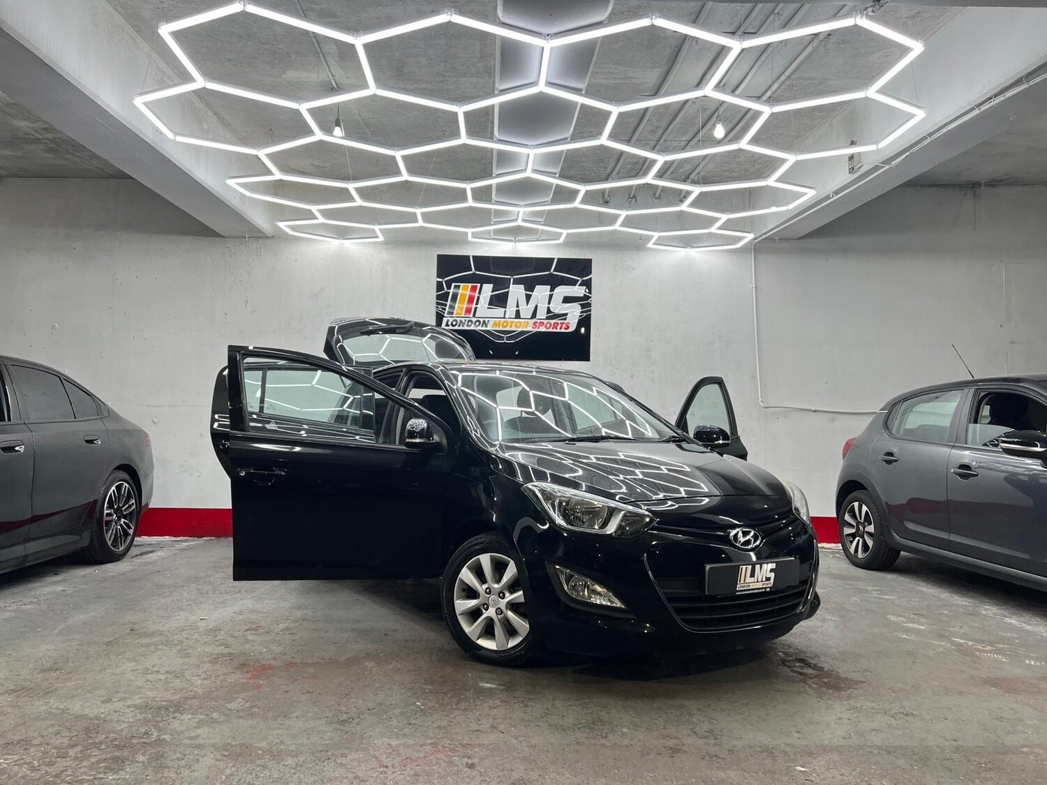 Used Hyundai i20 2012 for sale - 77988961: Photo 64