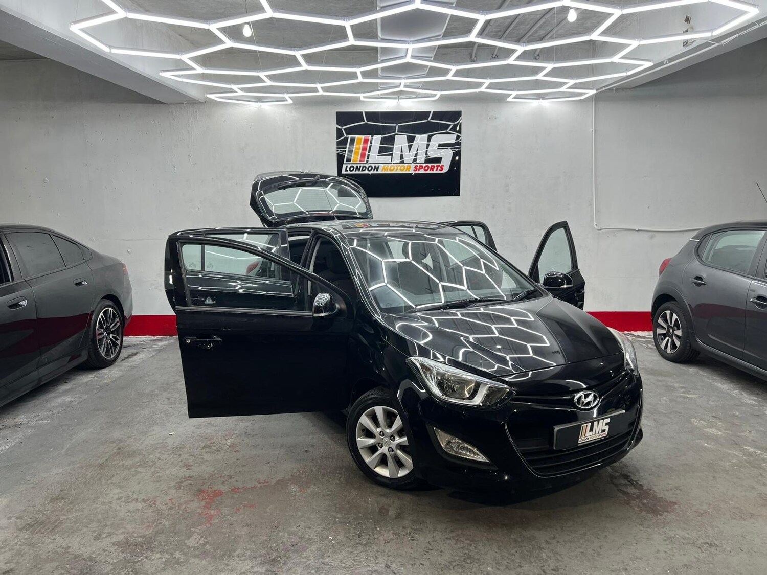 Used Hyundai i20 2012 for sale - 77988961: Photo 66