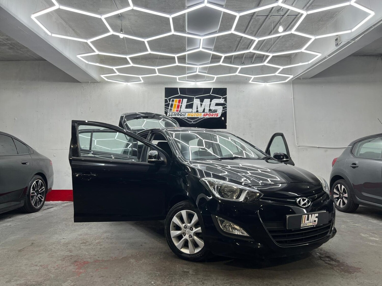 Used Hyundai i20 2012 for sale - 77988961: Photo 69