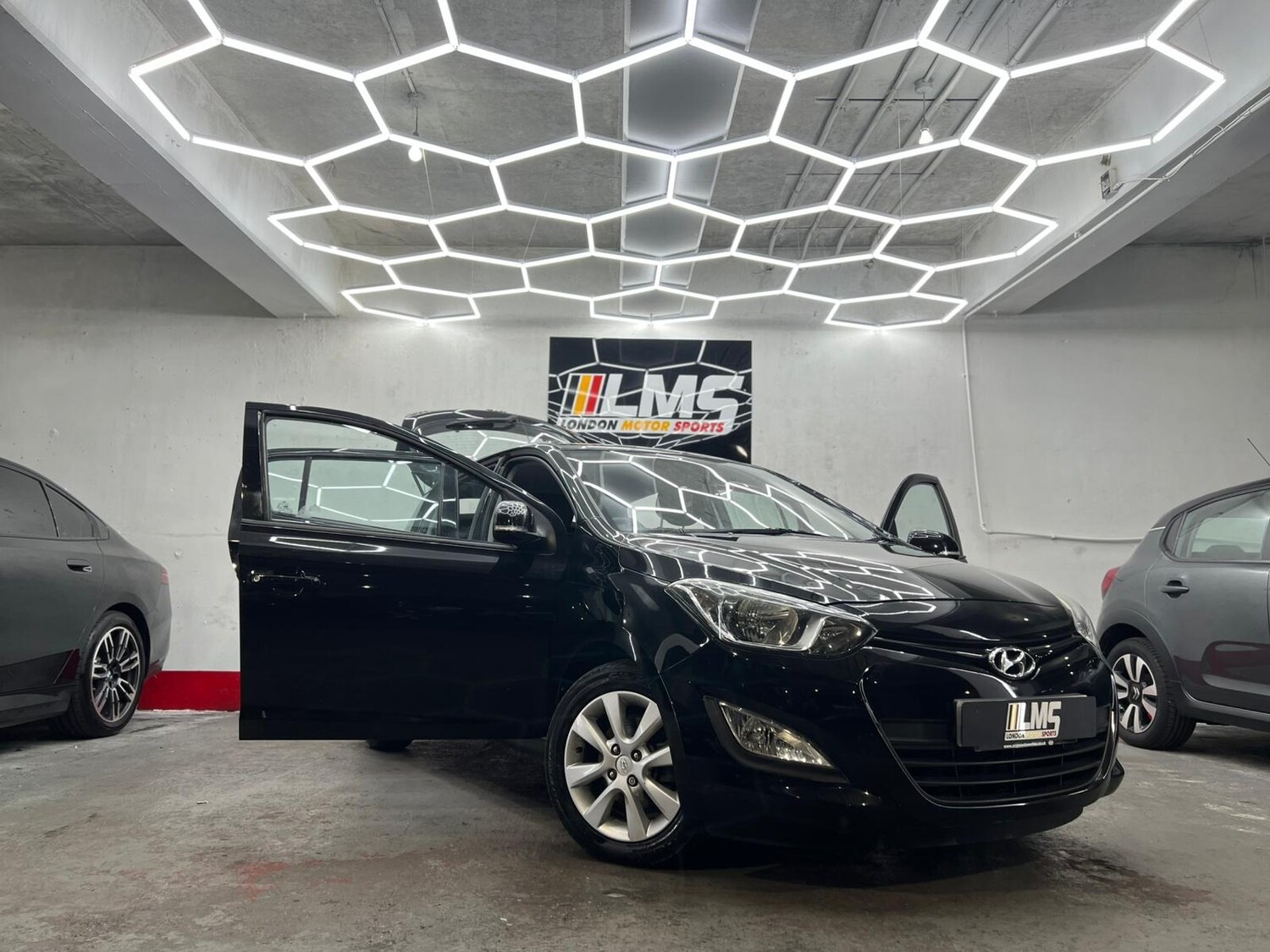 Used Hyundai i20 2012 for sale - 77988961: Photo 70