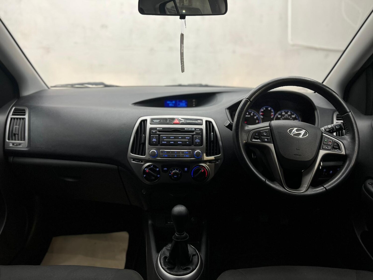 Used Hyundai i20 2012 for sale - 77988961: Photo 83