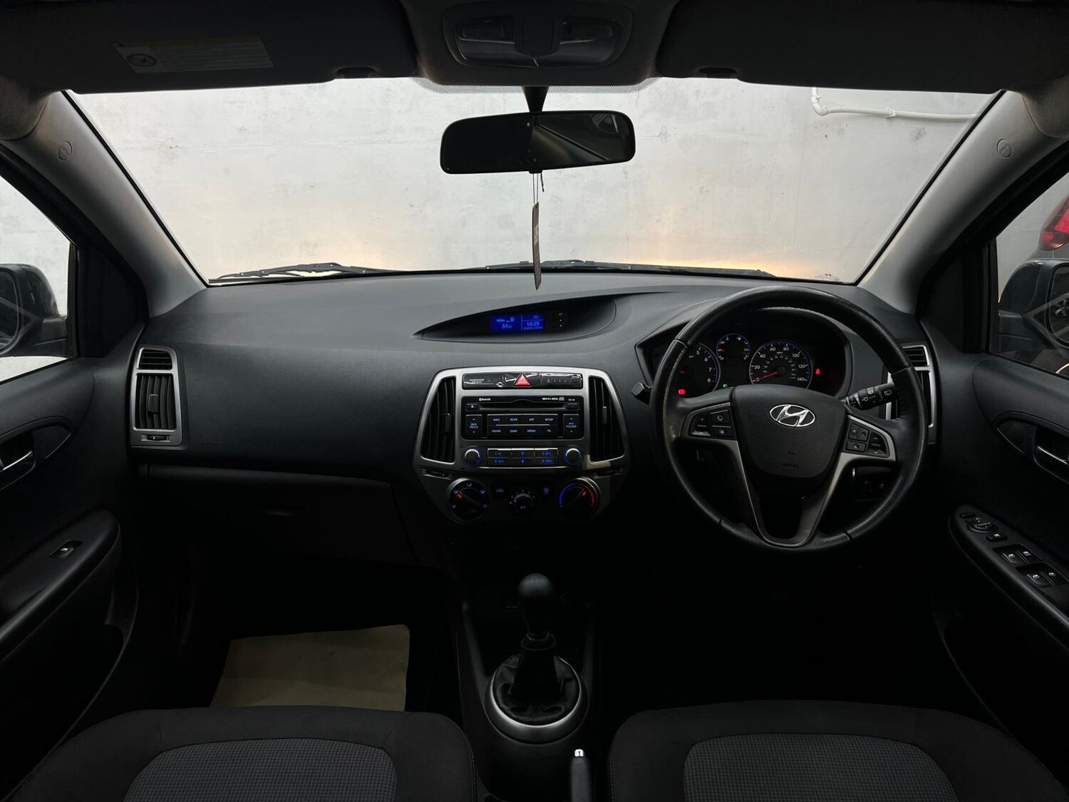 Used Hyundai i20 2012 for sale - 77988961: Photo 87