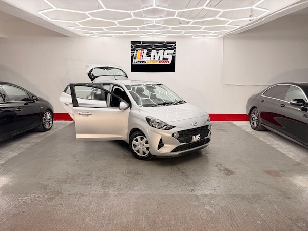 Used Hyundai i10 2022 for sale - 75512825: Photo 17