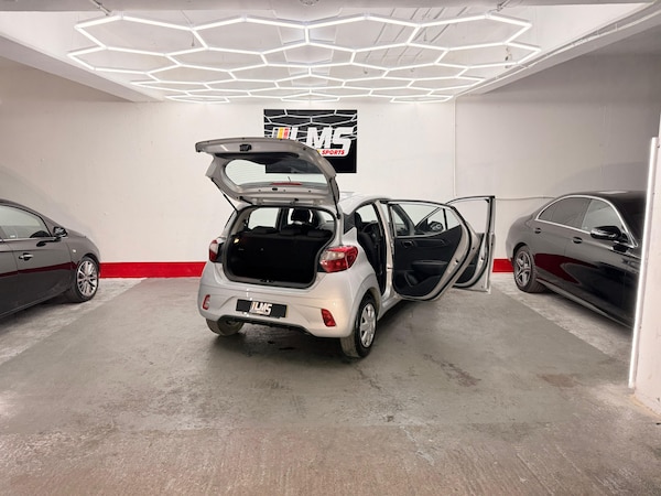 Used Hyundai i10 2022 for sale - 75512825: Photo 49
