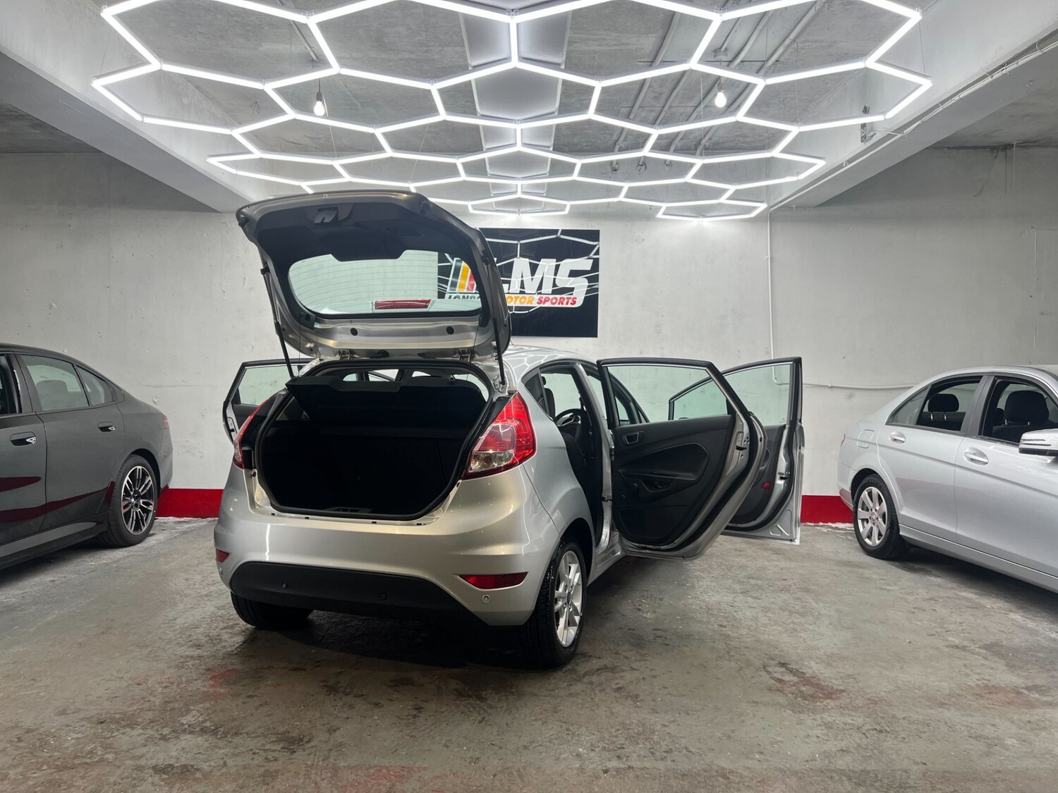 Used Ford Fiesta 2014 for sale - 78152773: Photo 100