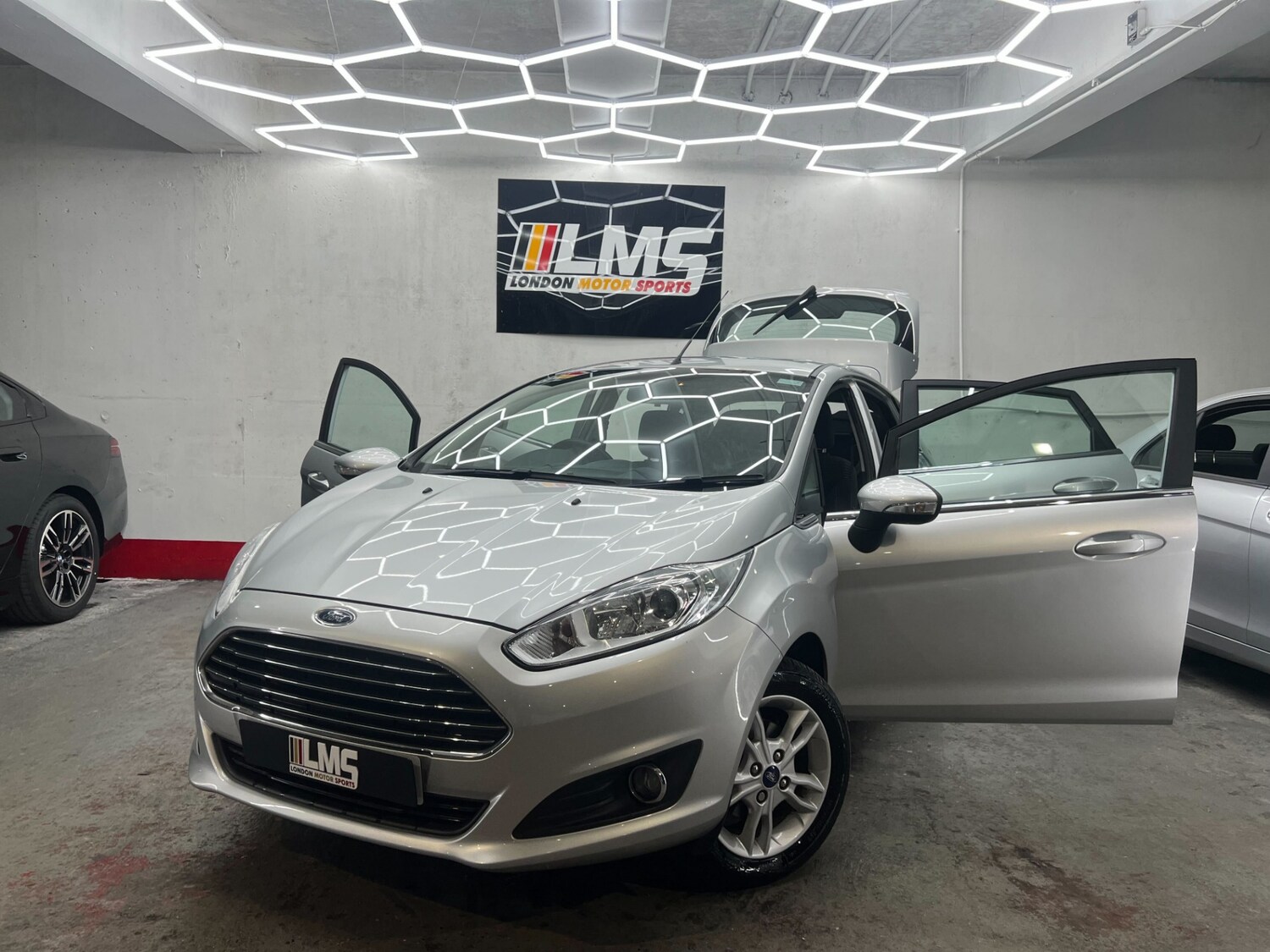 Used Ford Fiesta 2014 for sale - 78152773: Photo 28