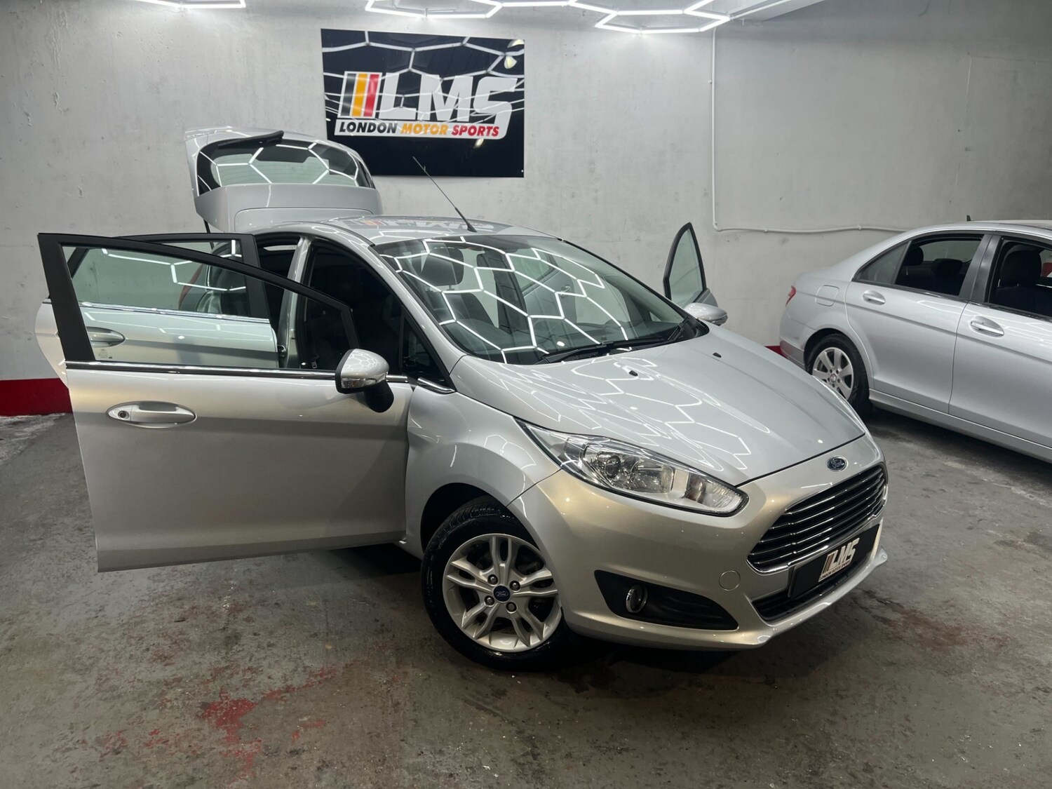 Used Ford Fiesta 2014 for sale - 78152773: Photo 54