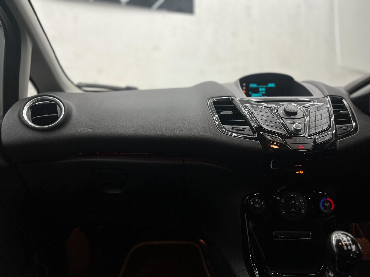 Used Ford Fiesta 2014 for sale - 78152773: Photo 74