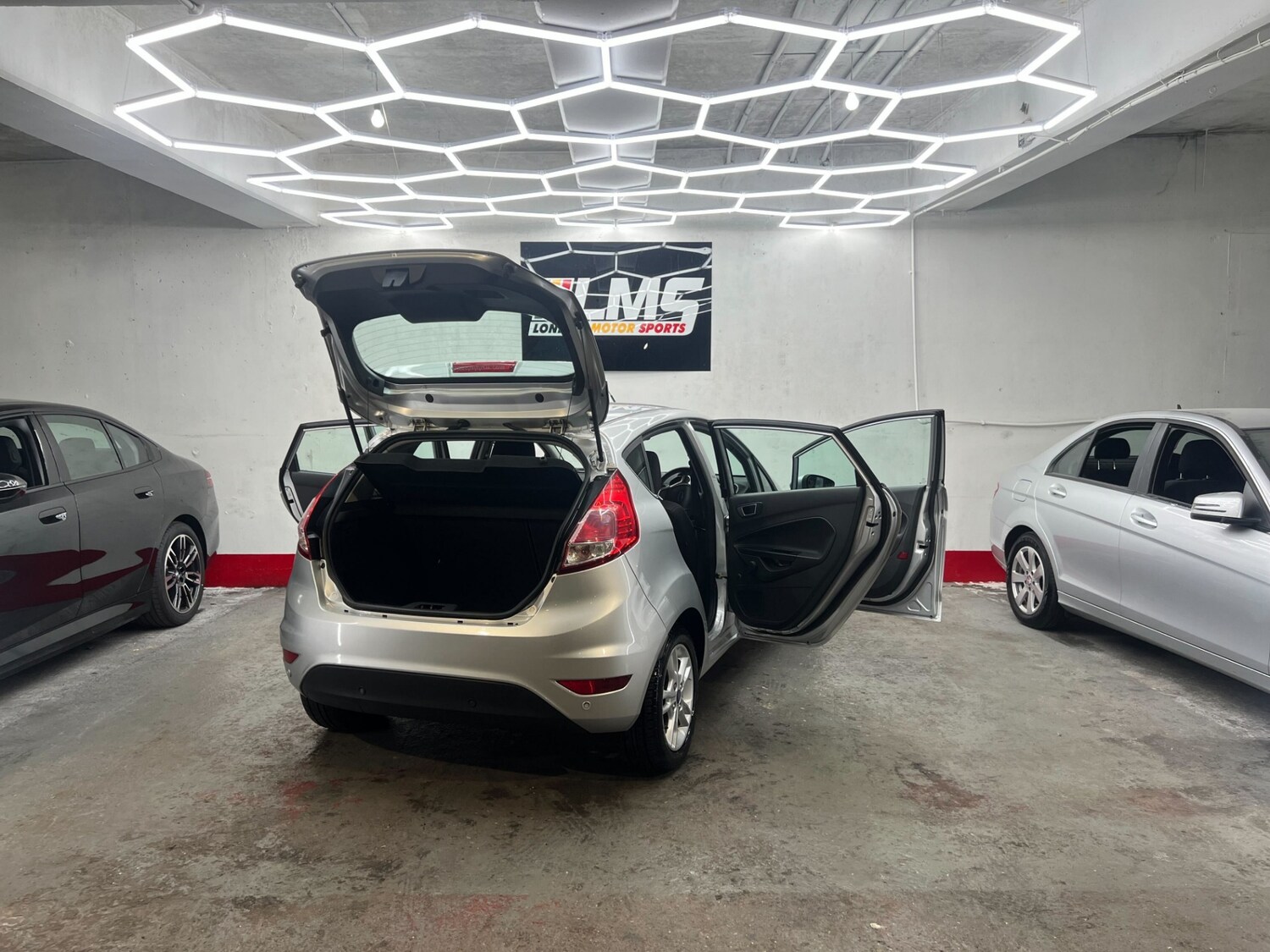 Used Ford Fiesta 2014 for sale - 78152773: Photo 99