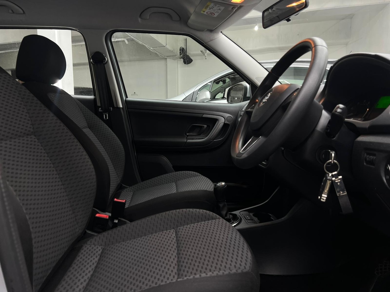 Used Skoda Fabia 2015 for sale - 77233582: Photo 46