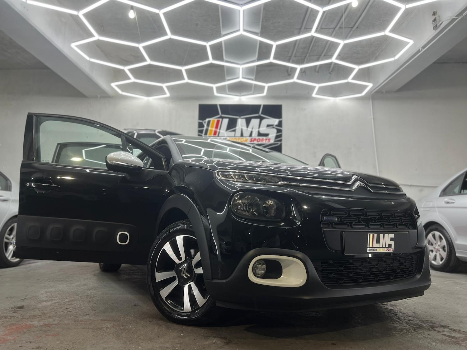 Used Citroen C3 2017 for sale - 78122805: Photo 38