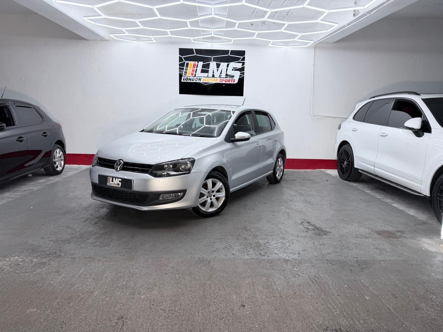 Used Volkswagen Polo 2013 for sale - 76233894: Photo 1