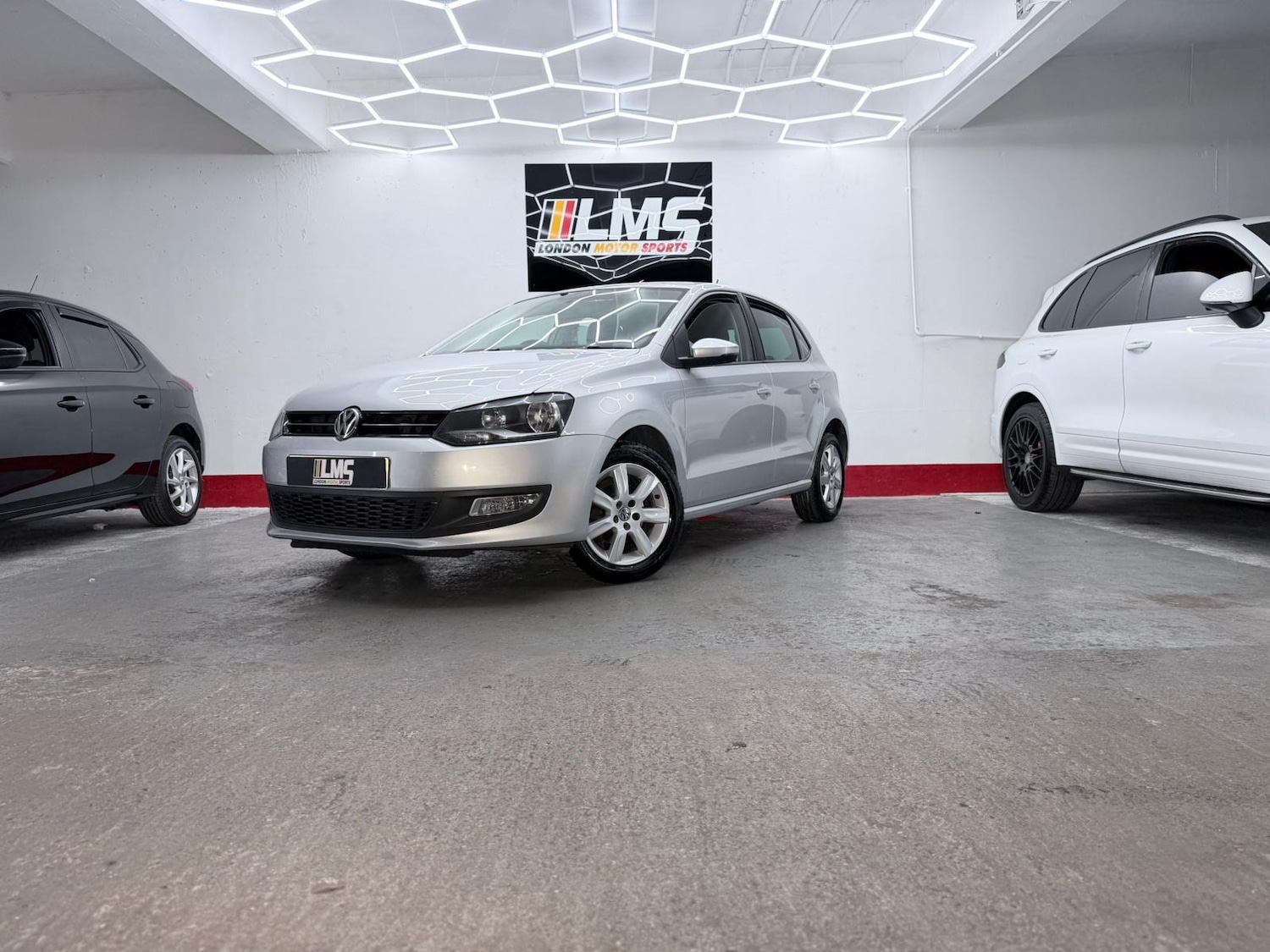 Used Volkswagen Polo 2013 for sale - 76233894: Photo 2