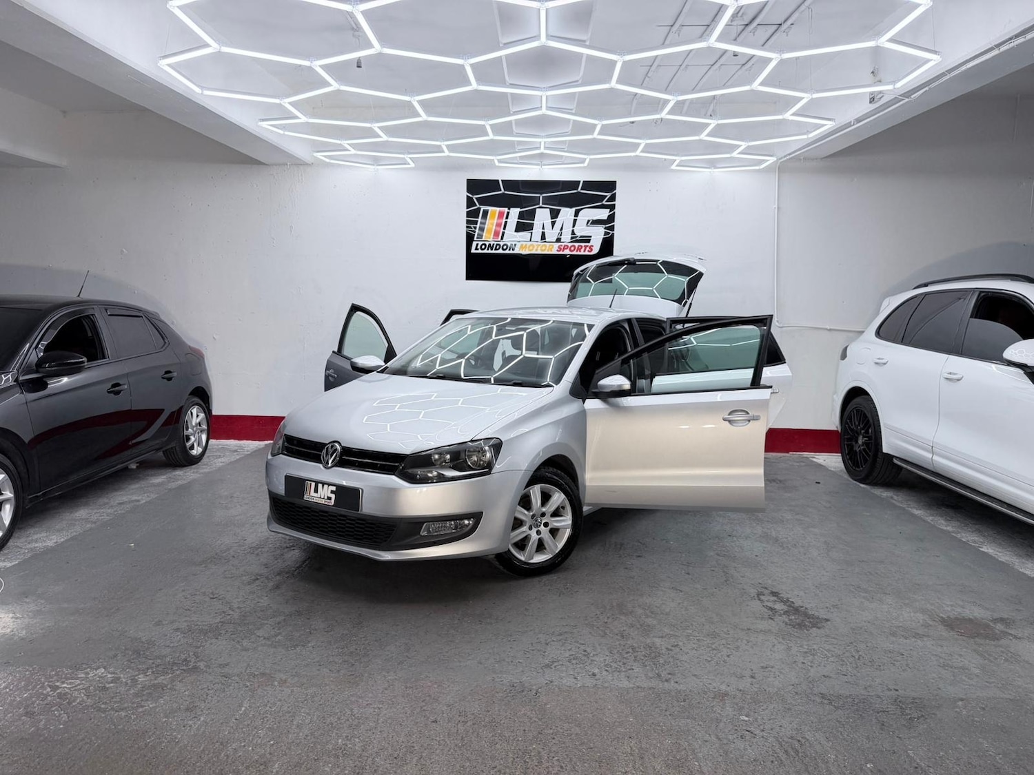 Used Volkswagen Polo 2013 for sale - 76233894: Photo 35