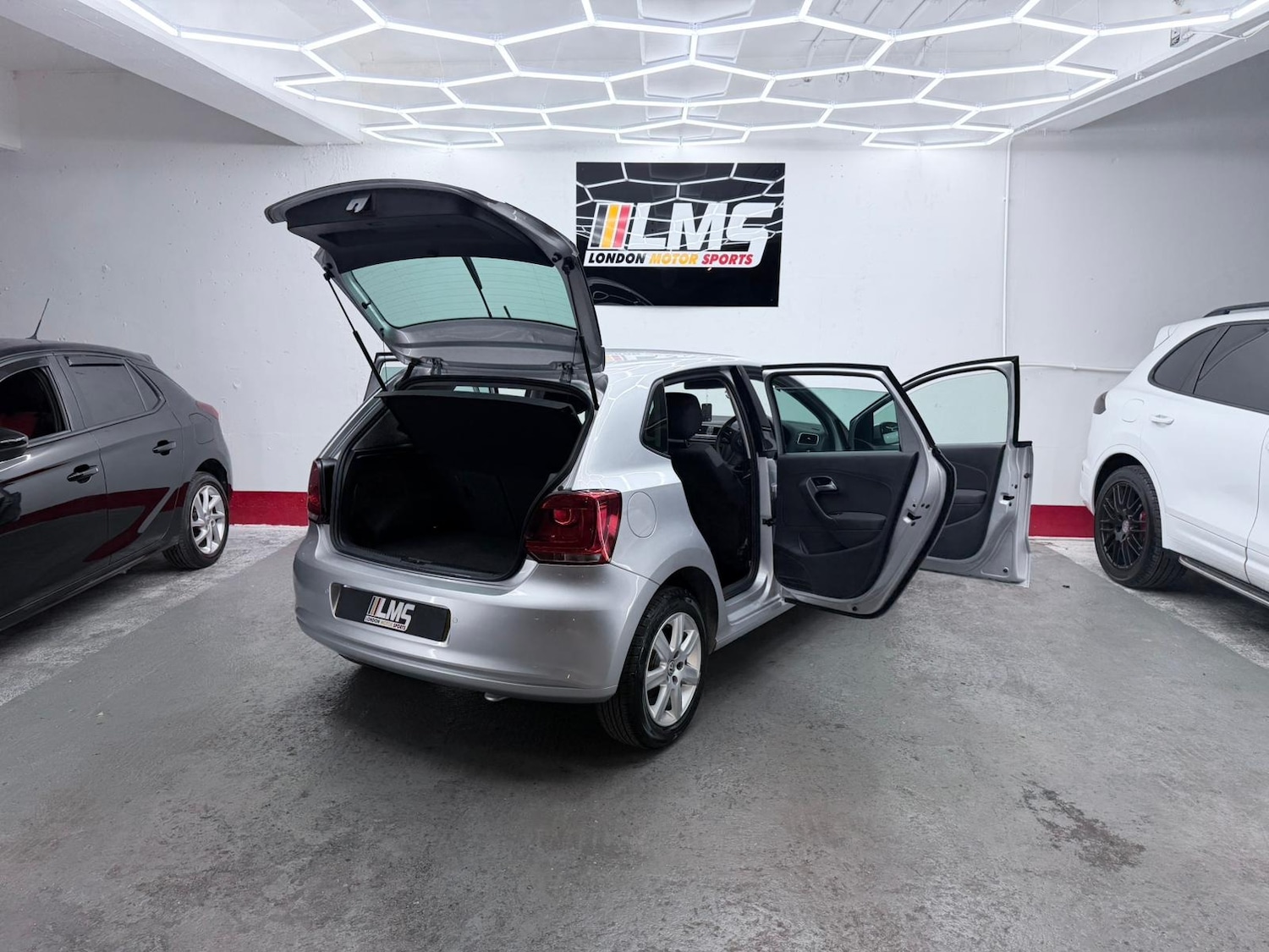 Used Volkswagen Polo 2013 for sale - 76233894: Photo 85