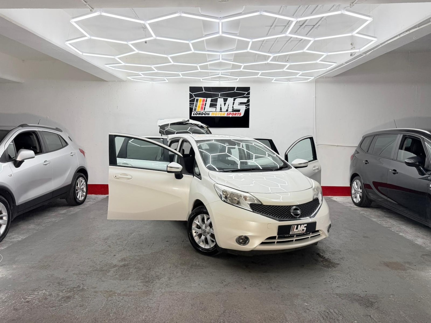 Used Nissan Note 2015 for sale - 76518536: Photo 13