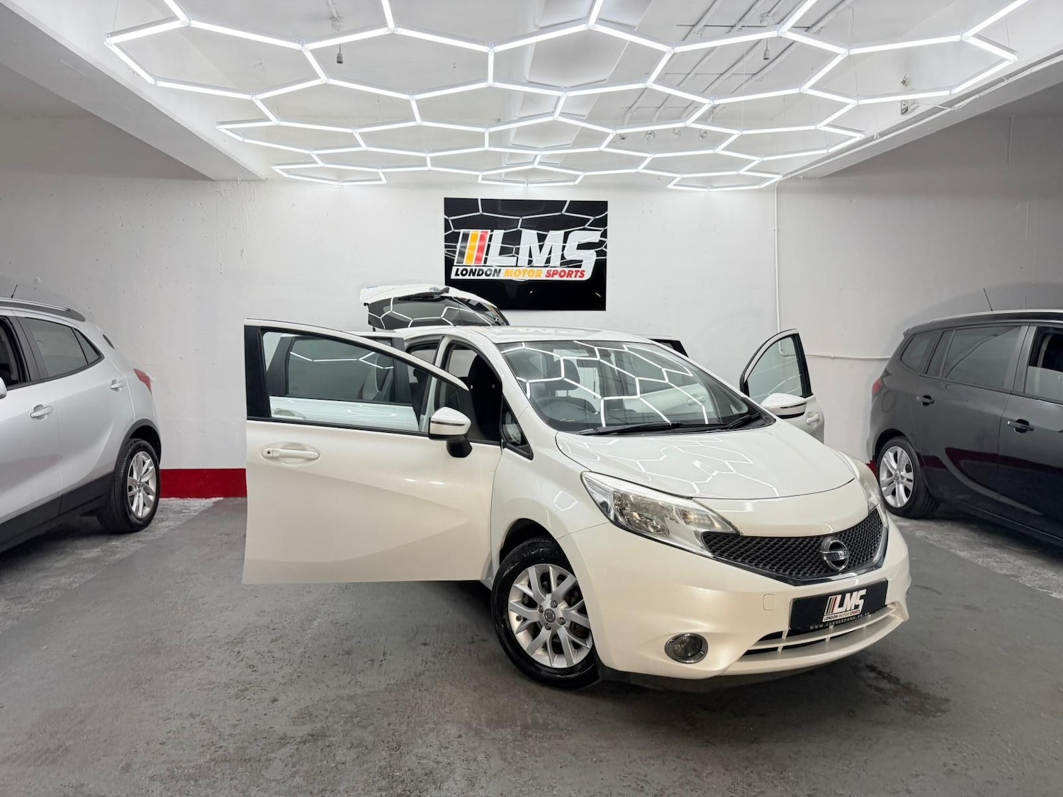 Used Nissan Note 2015 for sale - 76518536: Photo 14