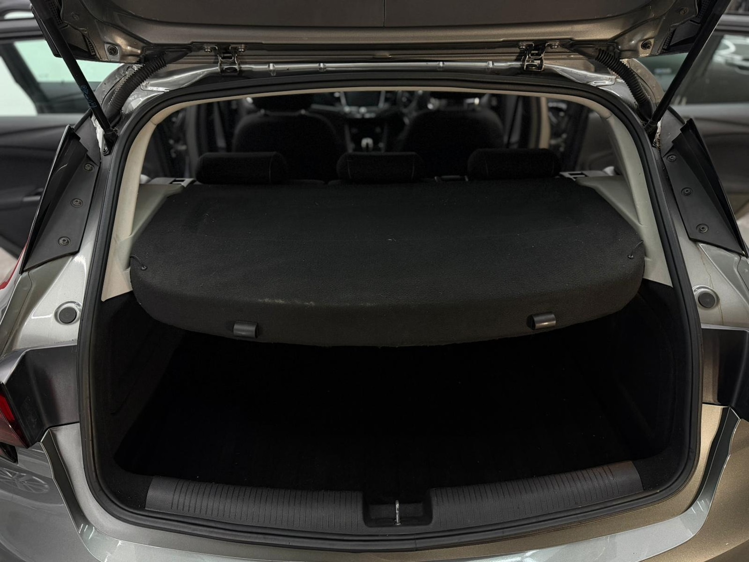 Used Vauxhall Astra 2018 for sale - 77234236: Photo 100