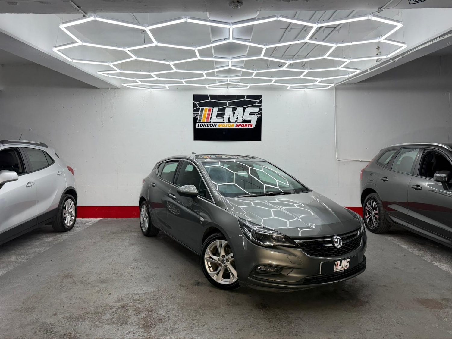 Used Vauxhall Astra 2018 for sale - 77234236: Photo 29