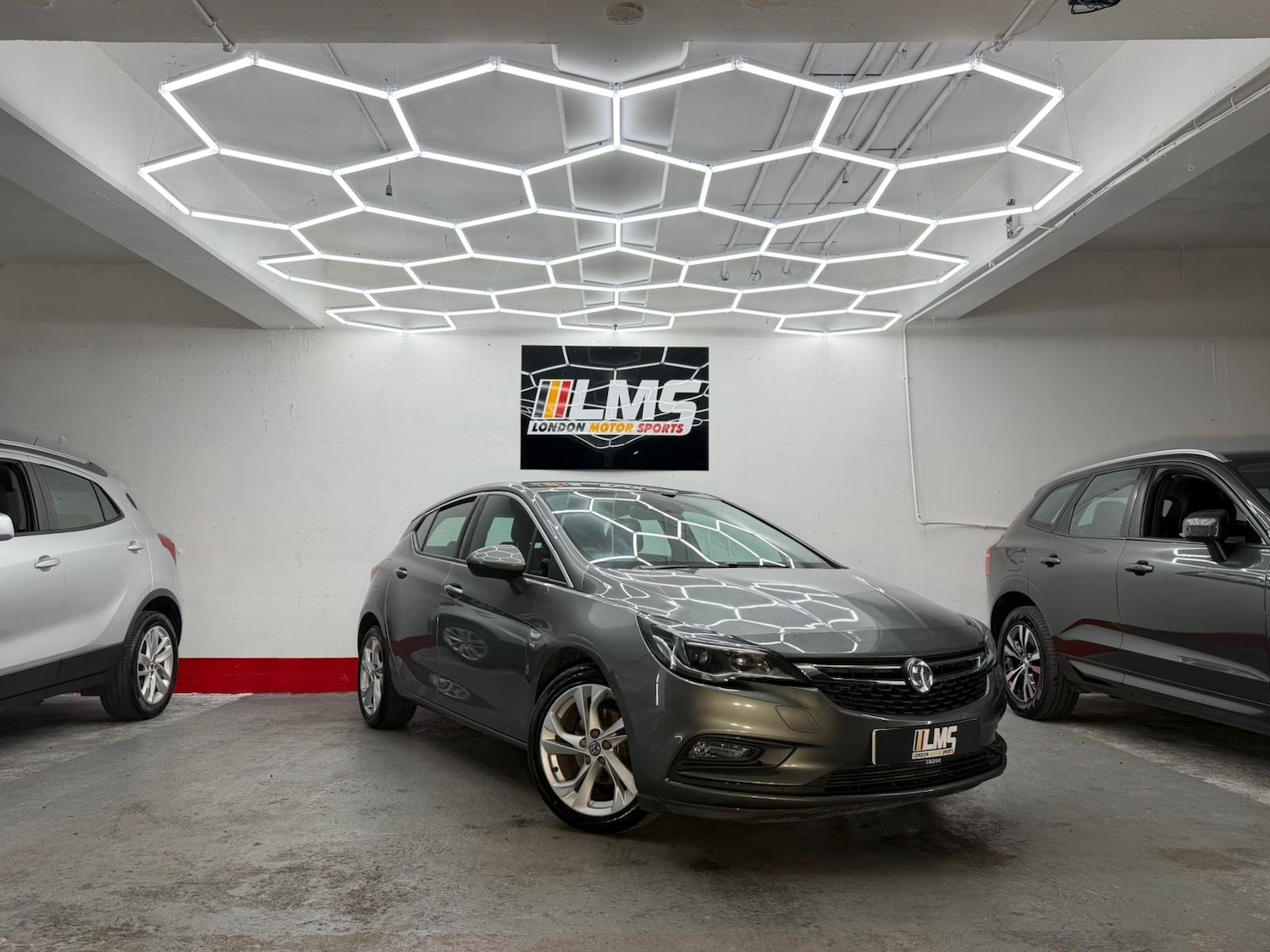 Used Vauxhall Astra 2018 for sale - 77234236: Photo 32