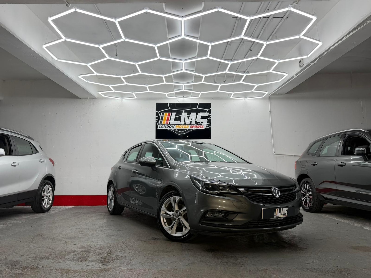 Used Vauxhall Astra 2018 for sale - 77234236: Photo 34