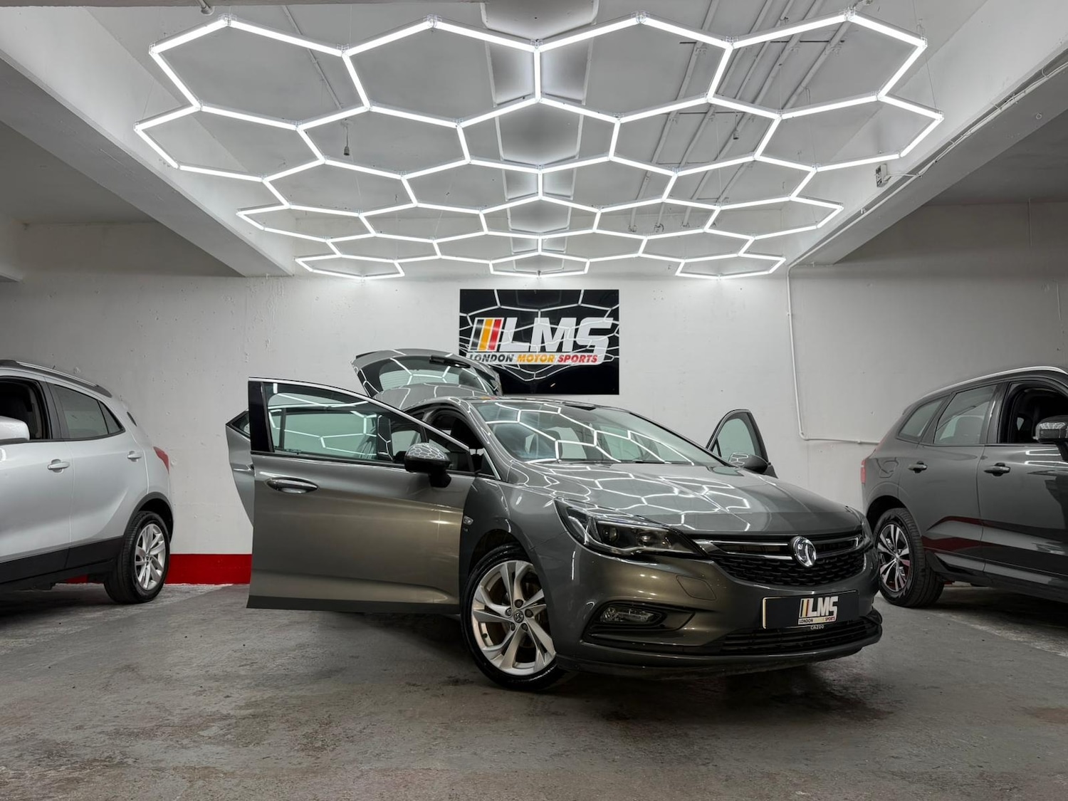 Used Vauxhall Astra 2018 for sale - 77234236: Photo 48