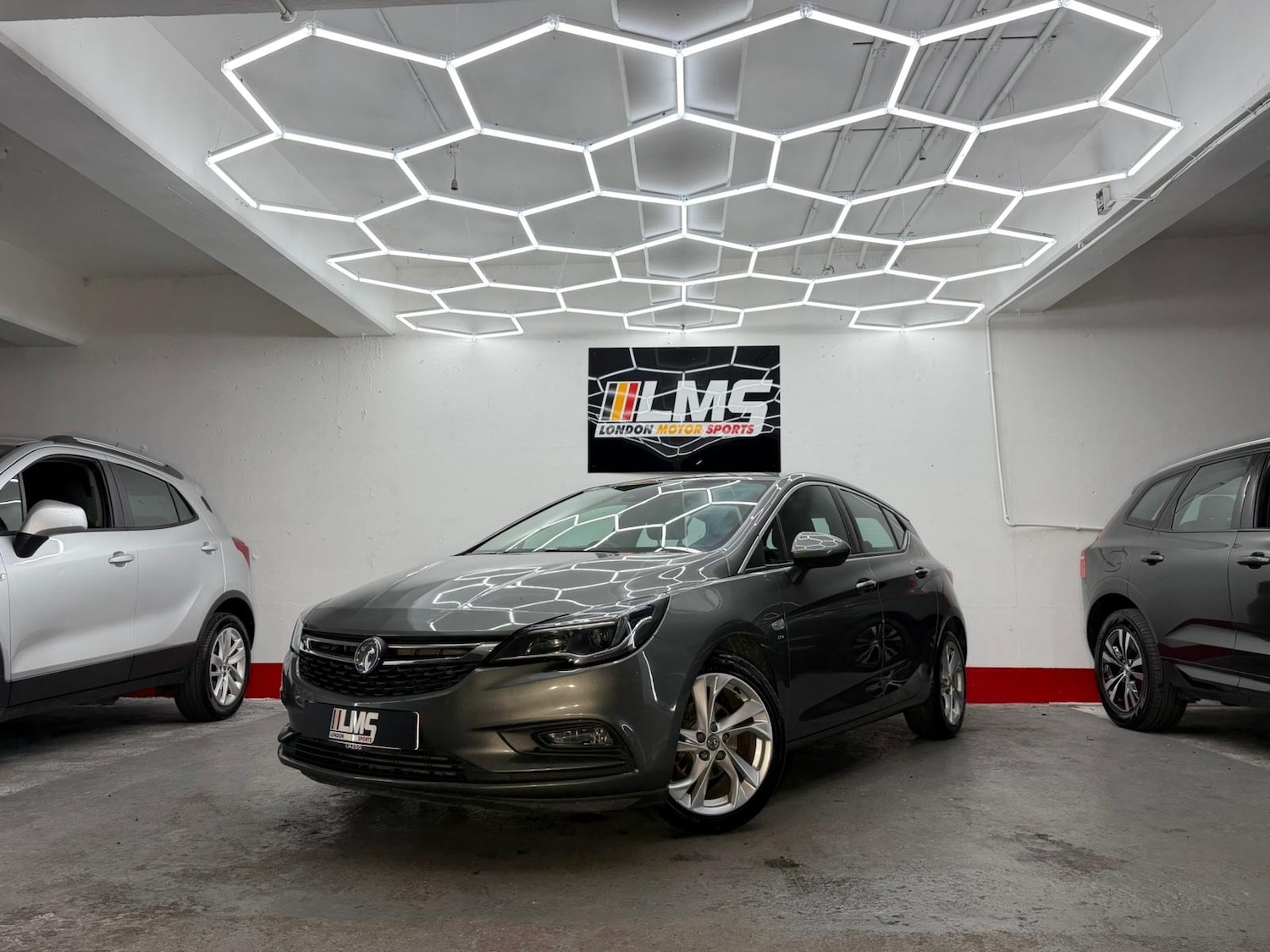 Used Vauxhall Astra 2018 for sale - 77234236: Photo 5