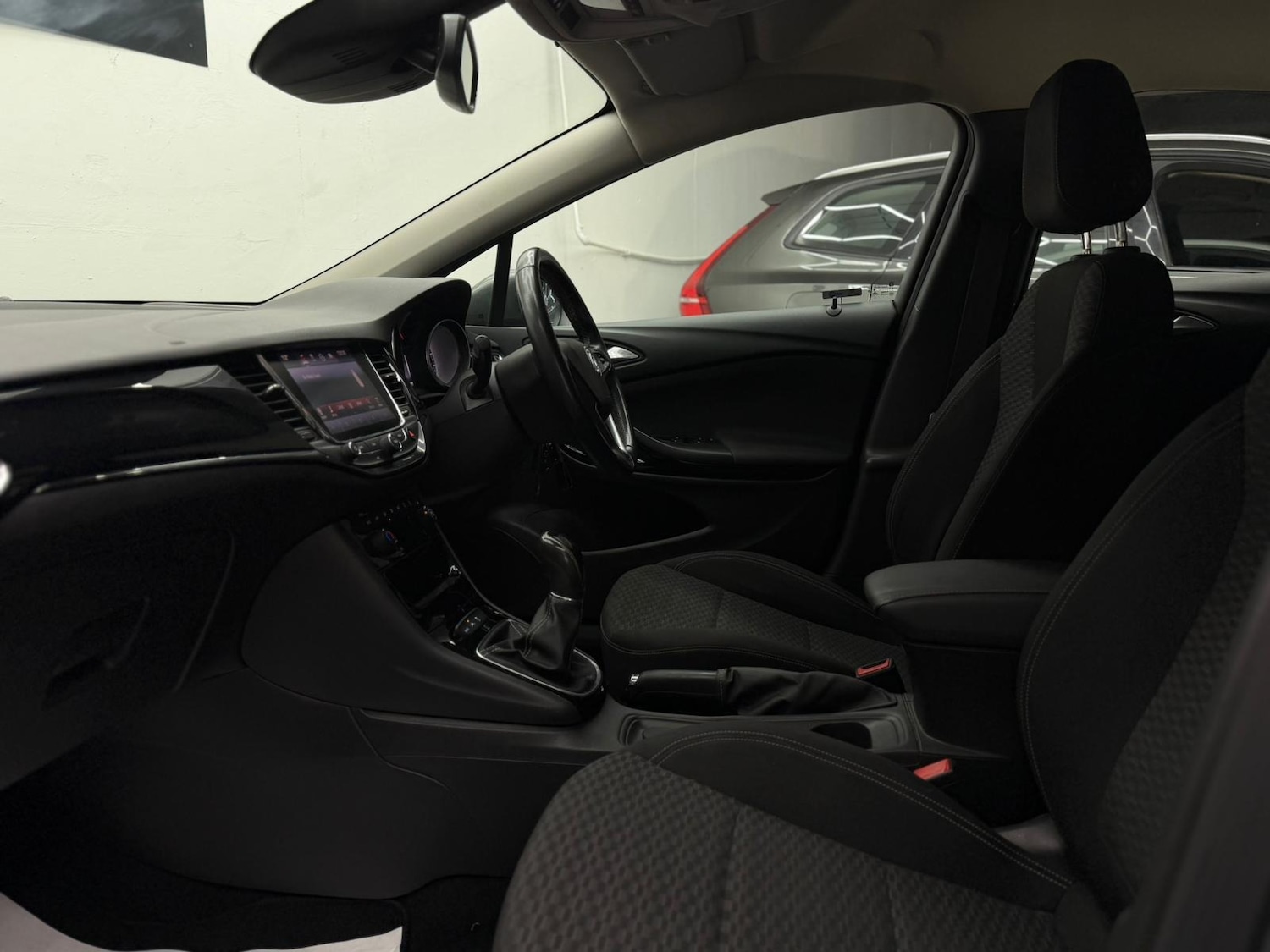 Used Vauxhall Astra 2018 for sale - 77234236: Photo 50