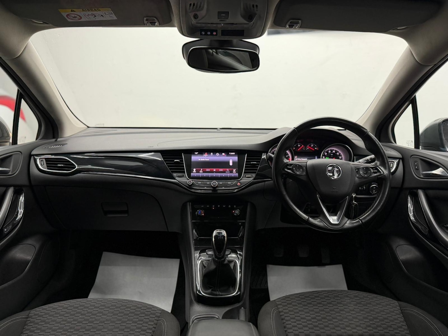 Used Vauxhall Astra 2018 for sale - 77234236: Photo 53