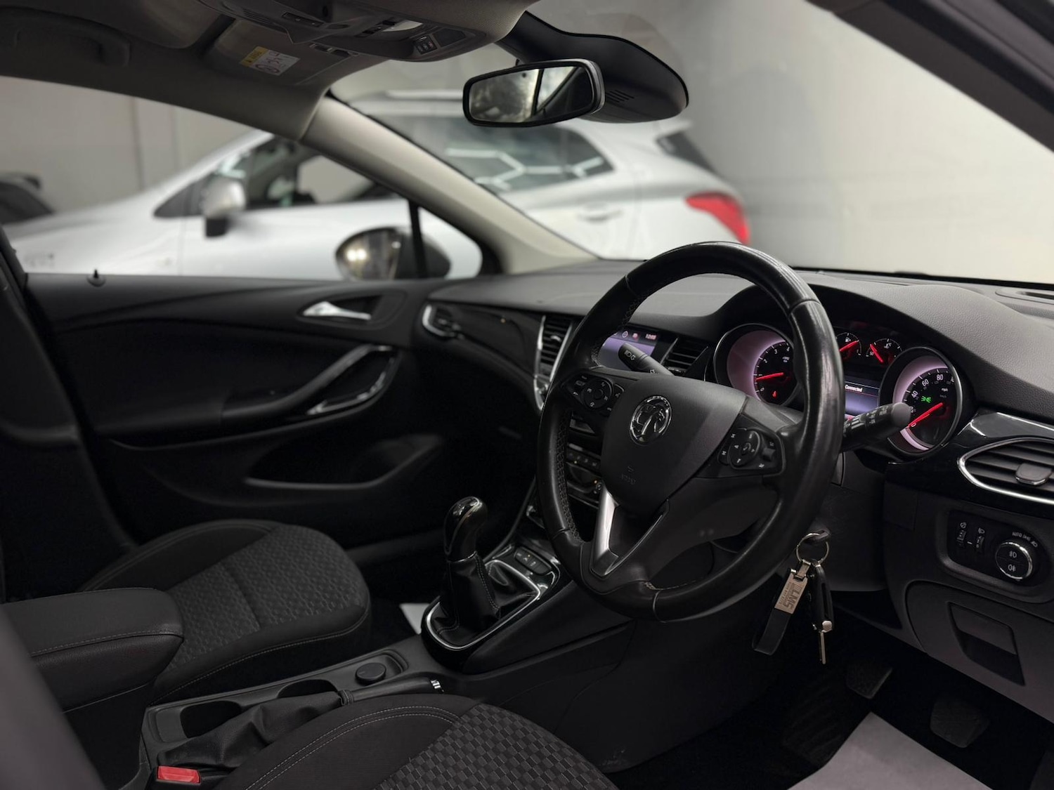 Used Vauxhall Astra 2018 for sale - 77234236: Photo 57