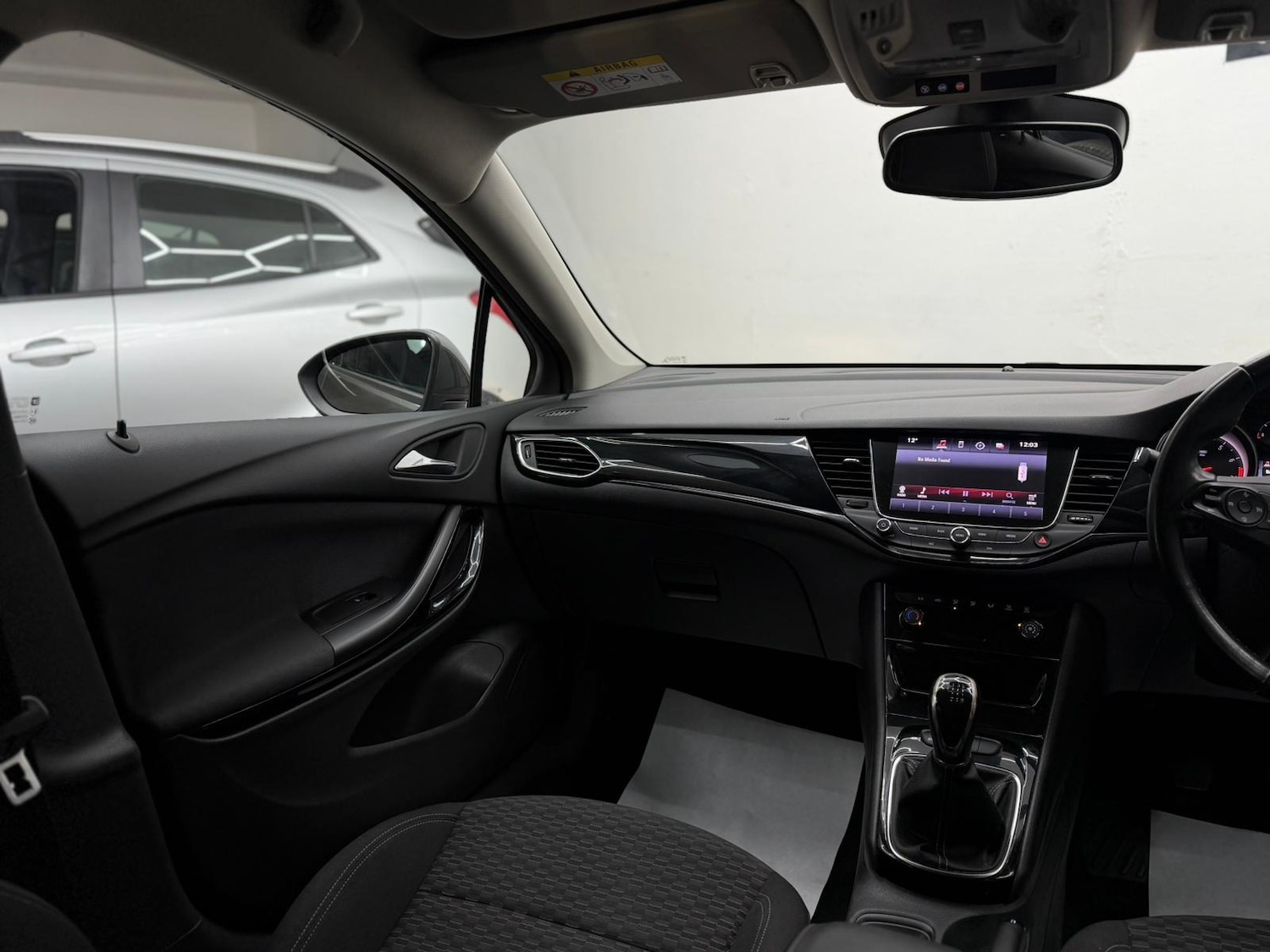 Used Vauxhall Astra 2018 for sale - 77234236: Photo 58