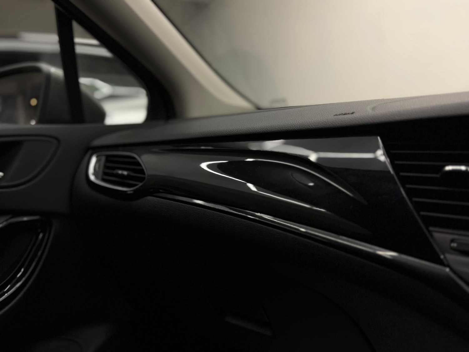 Used Vauxhall Astra 2018 for sale - 77234236: Photo 62