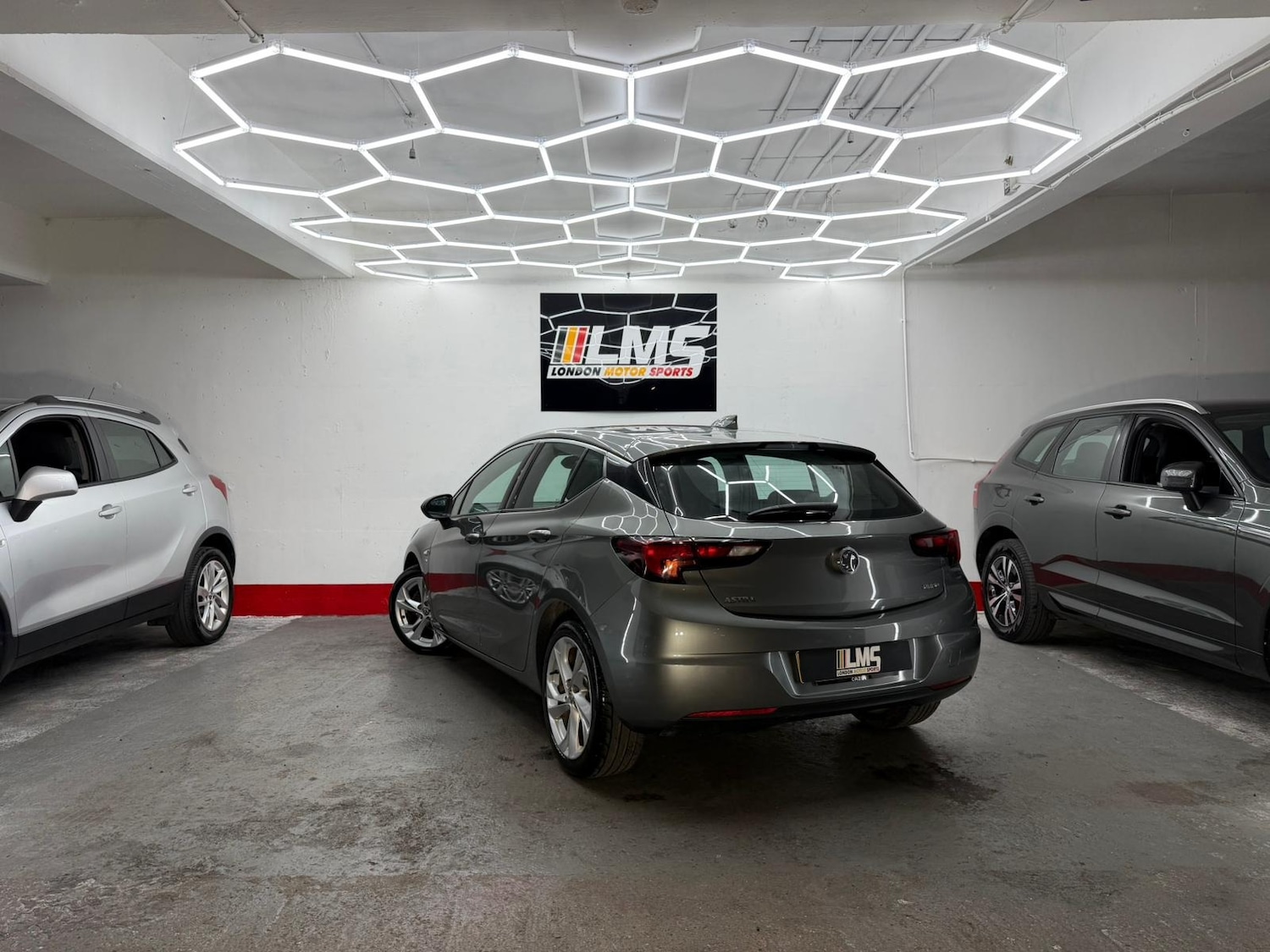 Used Vauxhall Astra 2018 for sale - 77234236: Photo 64