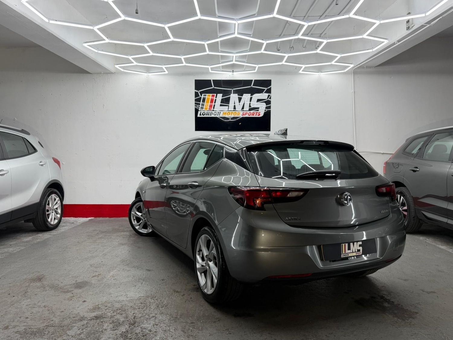 Used Vauxhall Astra 2018 for sale - 77234236: Photo 65