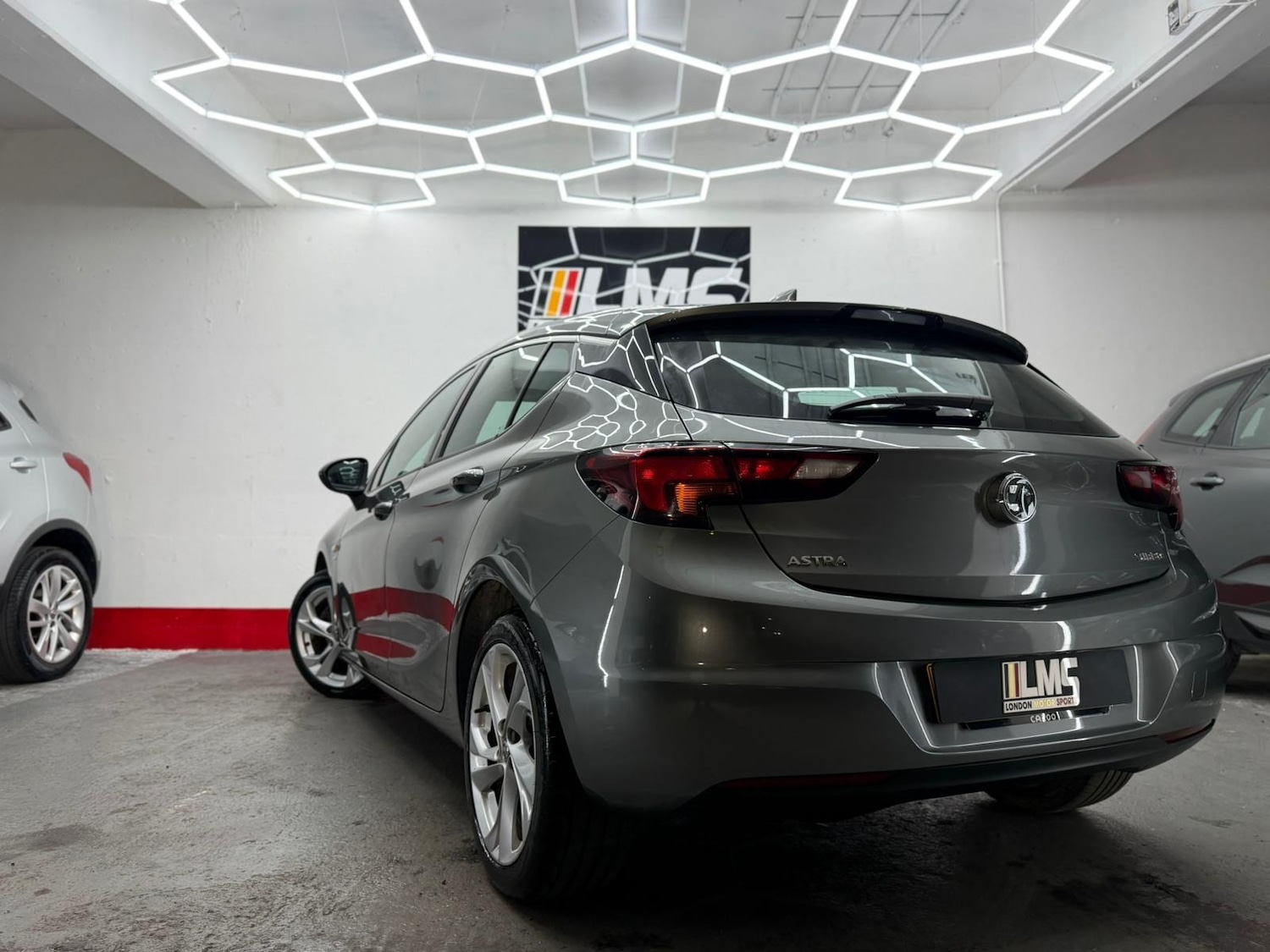 Used Vauxhall Astra 2018 for sale - 77234236: Photo 70