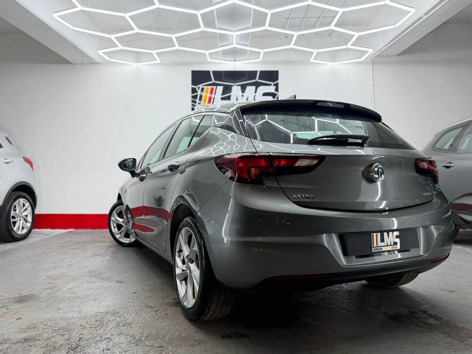 Used Vauxhall Astra 2018 for sale - 77234236: Photo 71