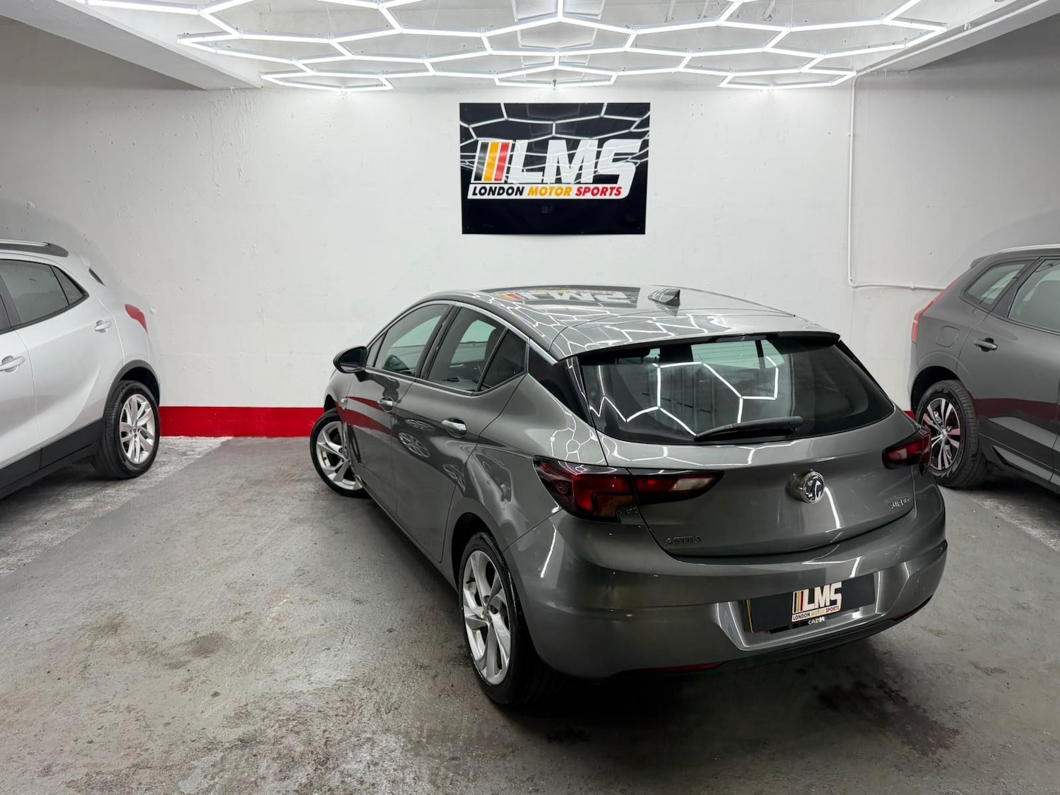 Used Vauxhall Astra 2018 for sale - 77234236: Photo 73