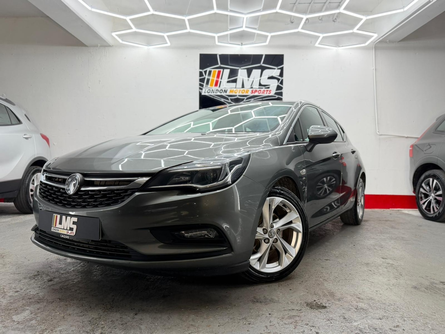 Used Vauxhall Astra 2018 for sale - 77234236: Photo 8