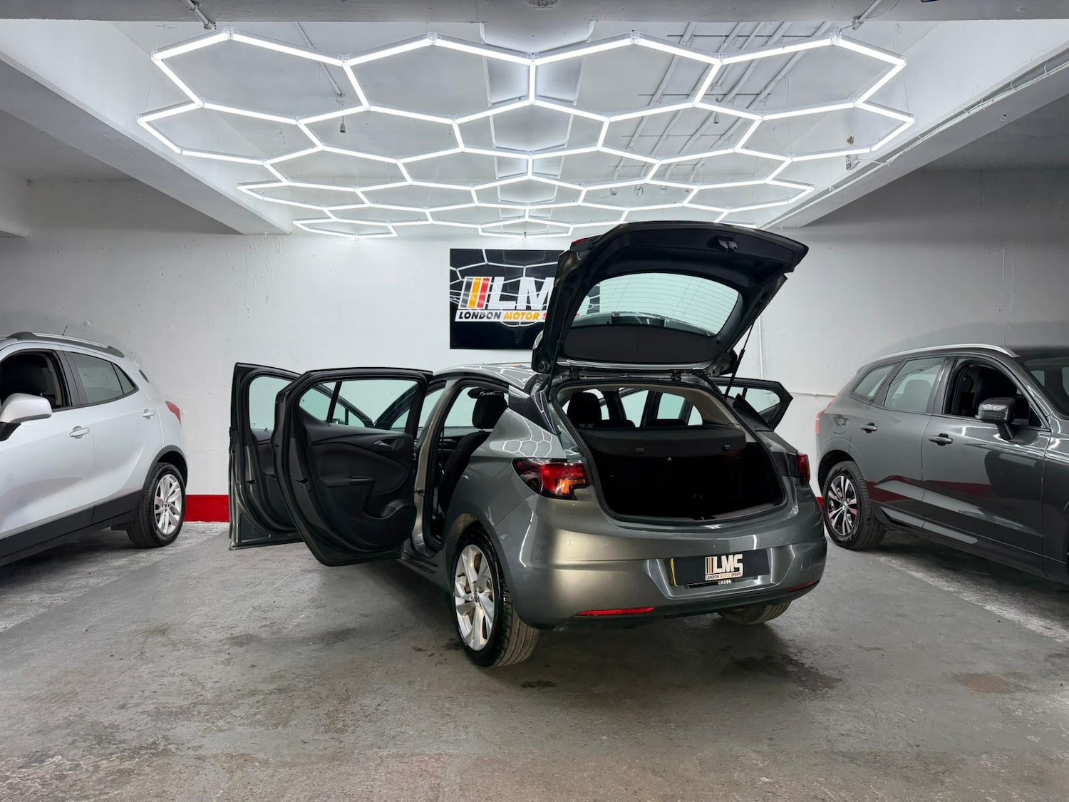 Used Vauxhall Astra 2018 for sale - 77234236: Photo 83