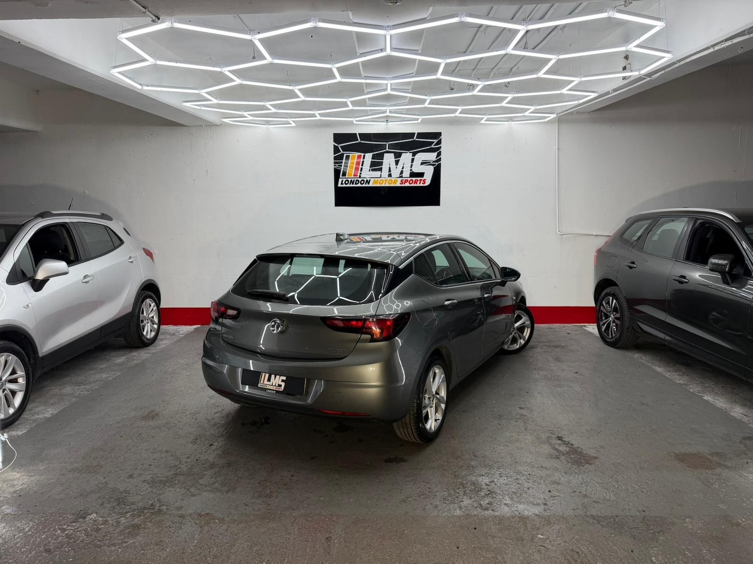 Used Vauxhall Astra 2018 for sale - 77234236: Photo 86