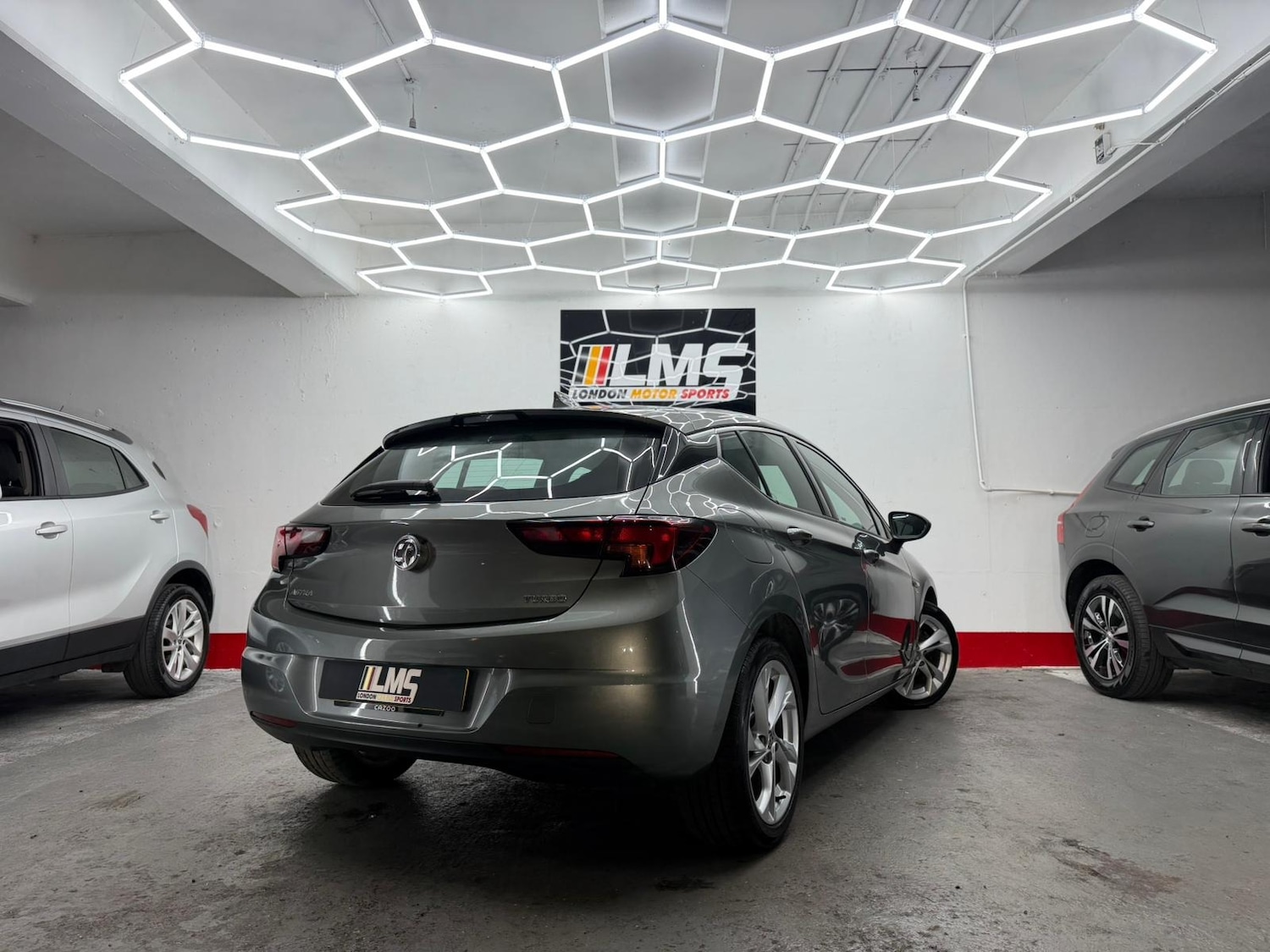 Used Vauxhall Astra 2018 for sale - 77234236: Photo 93