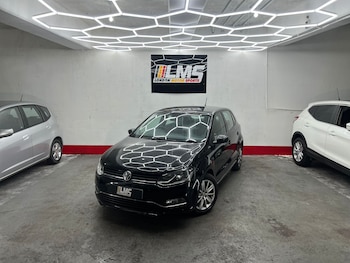 Used Volkswagen Polo 2015 for sale - 77461678: Photo