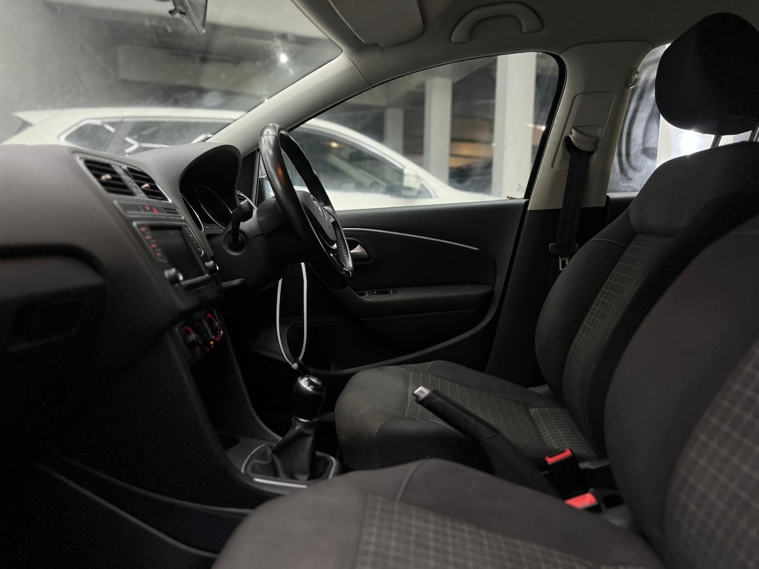 Used Volkswagen Polo 2015 for sale - 77461678: Photo 38