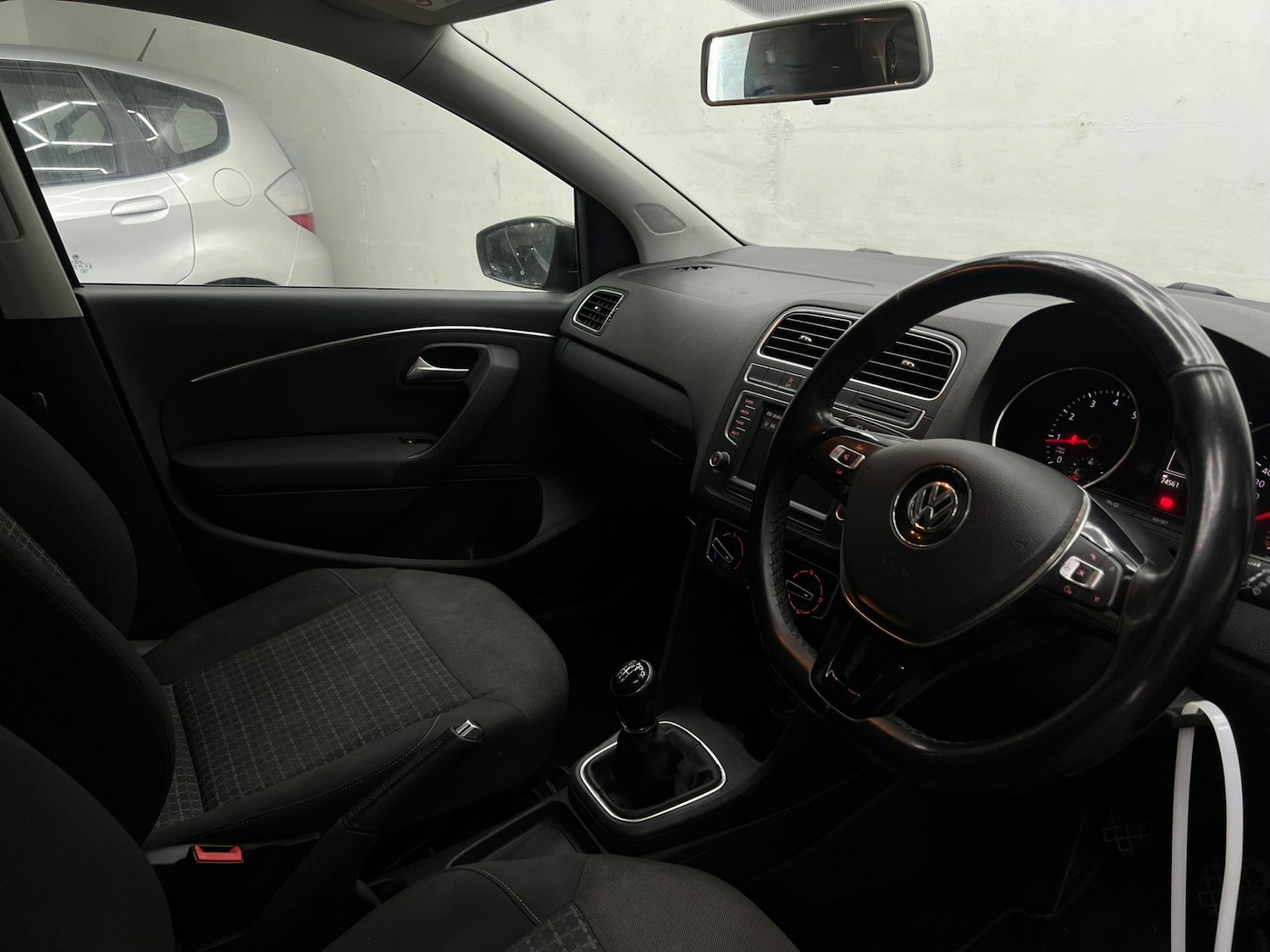 Used Volkswagen Polo 2015 for sale - 77461678: Photo 45