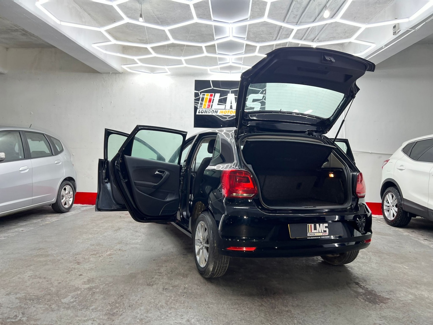 Used Volkswagen Polo 2015 for sale - 77461678: Photo 68