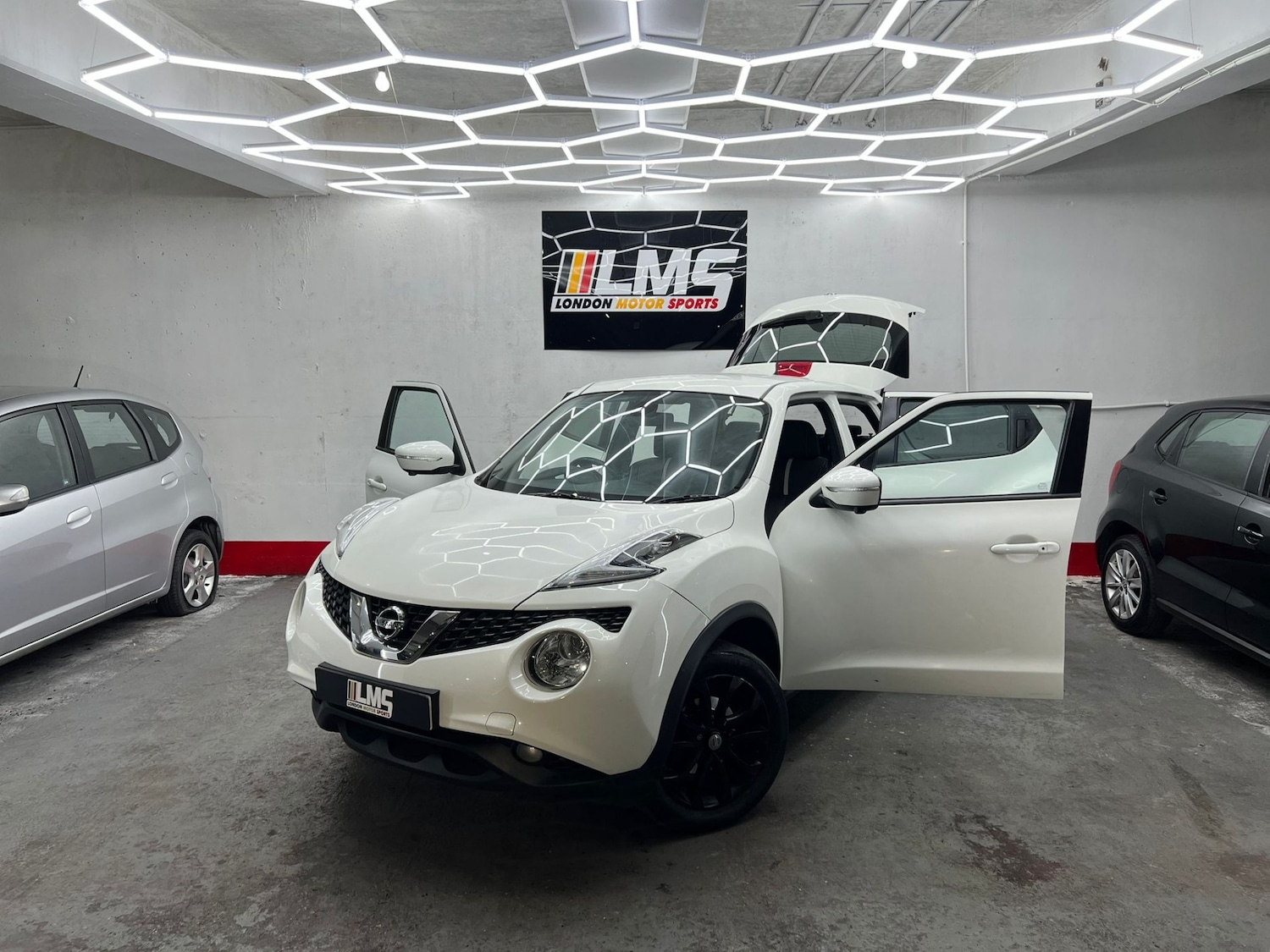 Used Nissan Juke 2015 for sale - 77555918: Photo 34