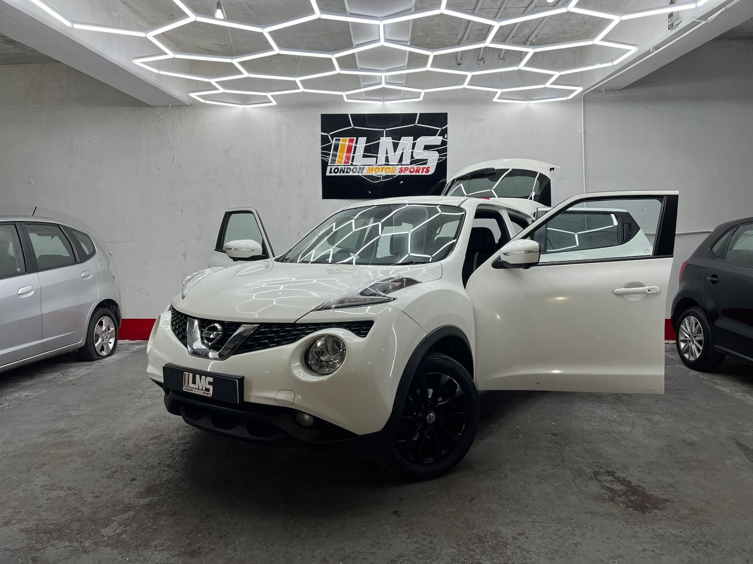 Used Nissan Juke 2015 for sale - 77555918: Photo 36